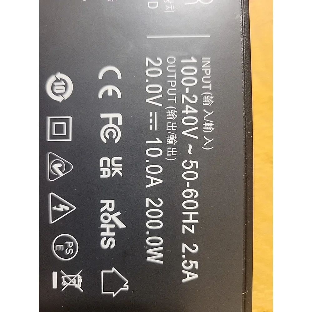 20V 10A 200W AC Adapter Charger‎ For ASUS ProArt P16 H7606WI-P16.R3704070 Brick